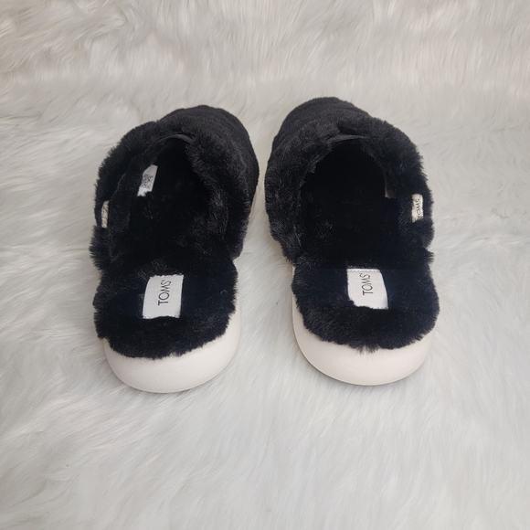 TOMS alpargata mule black faux fur slippers. - Picture 3 of 11